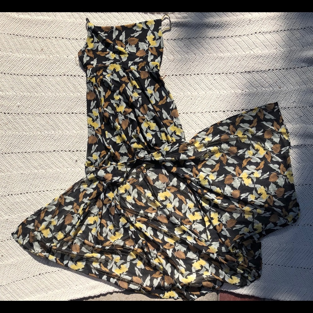 Maxi dress with thigh high slit